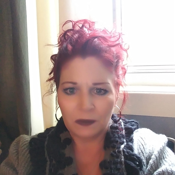 Meet your Posher, Jackie - Picture 1 of 1